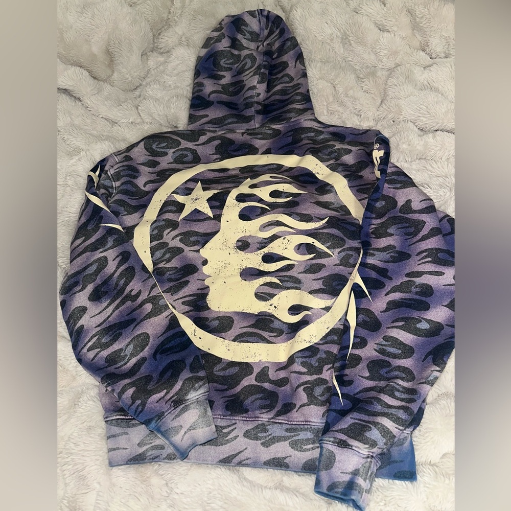 Camo Hoodie Jacket - Picture 2 of 3